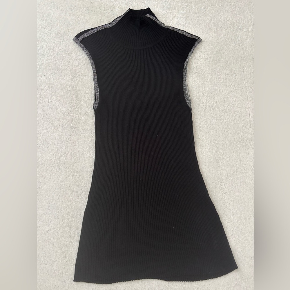 NWOT JED Sleeveless Pure Silk Fully Fashioned Top
